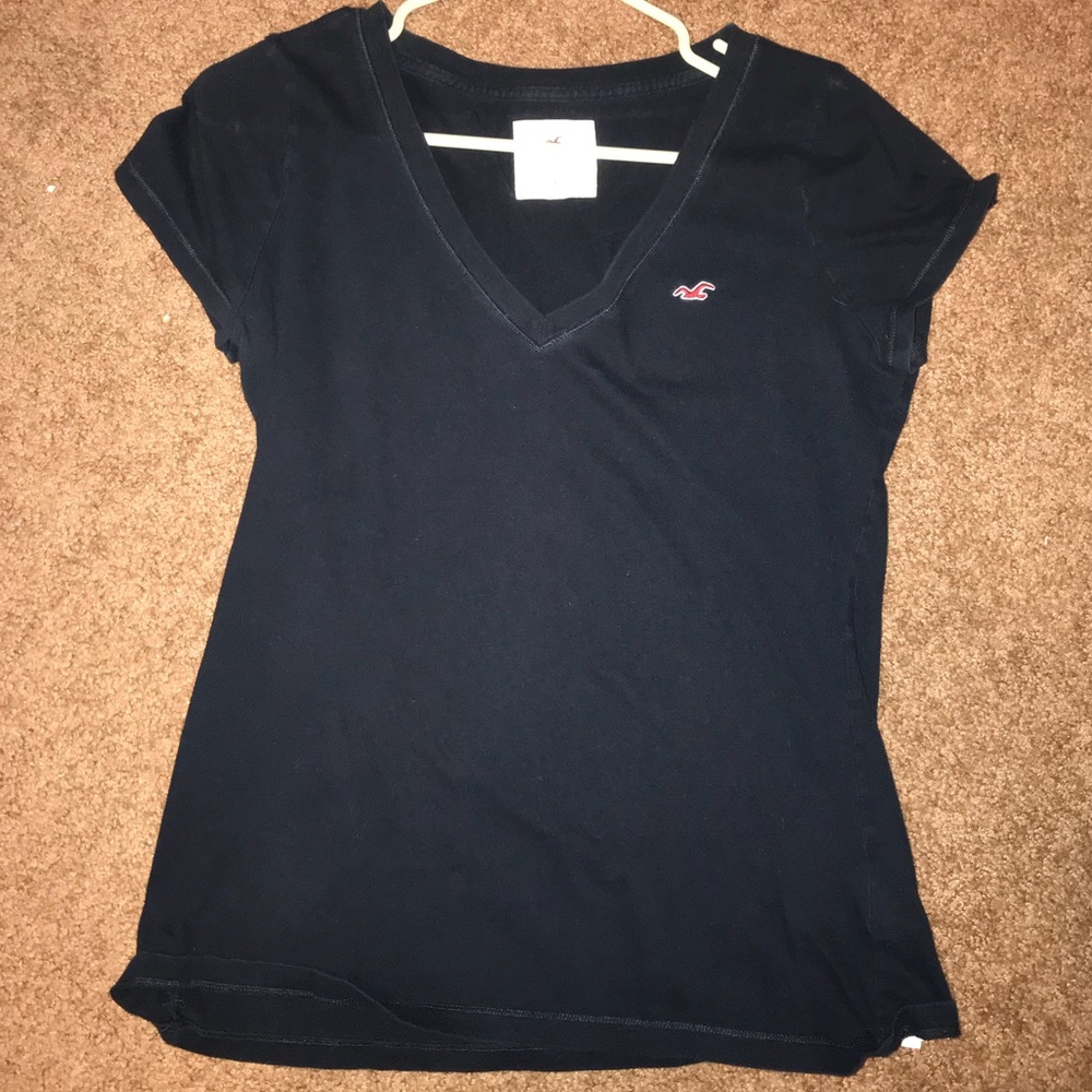 Hollister tee